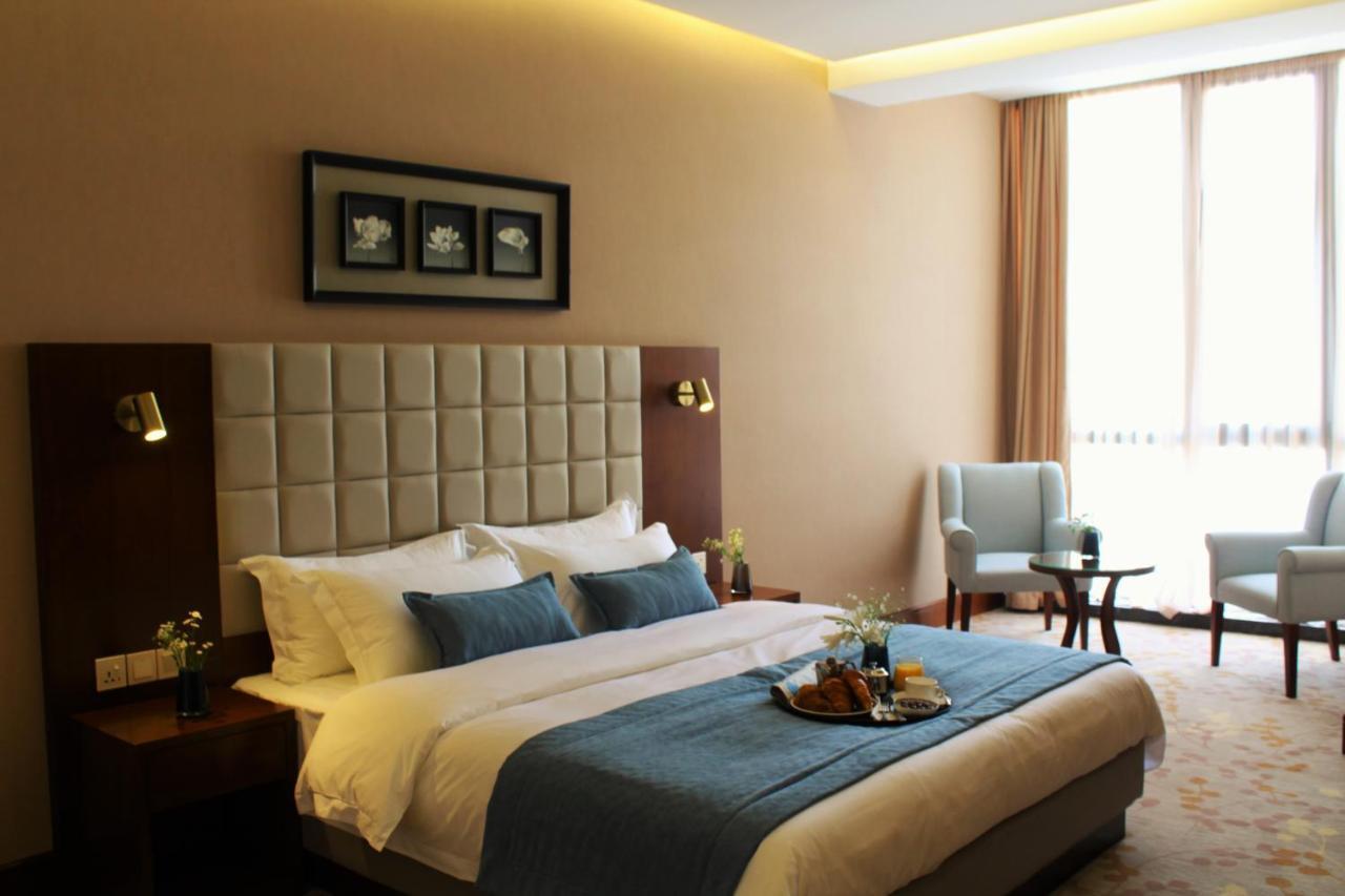 Horizont Hotel Тбилиси Экстерьер фото